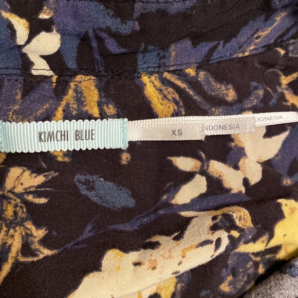 ๐ 2/$25 Urban Outfitters Kimchi Blue Floral Mini Dress - Picture 6 of 6